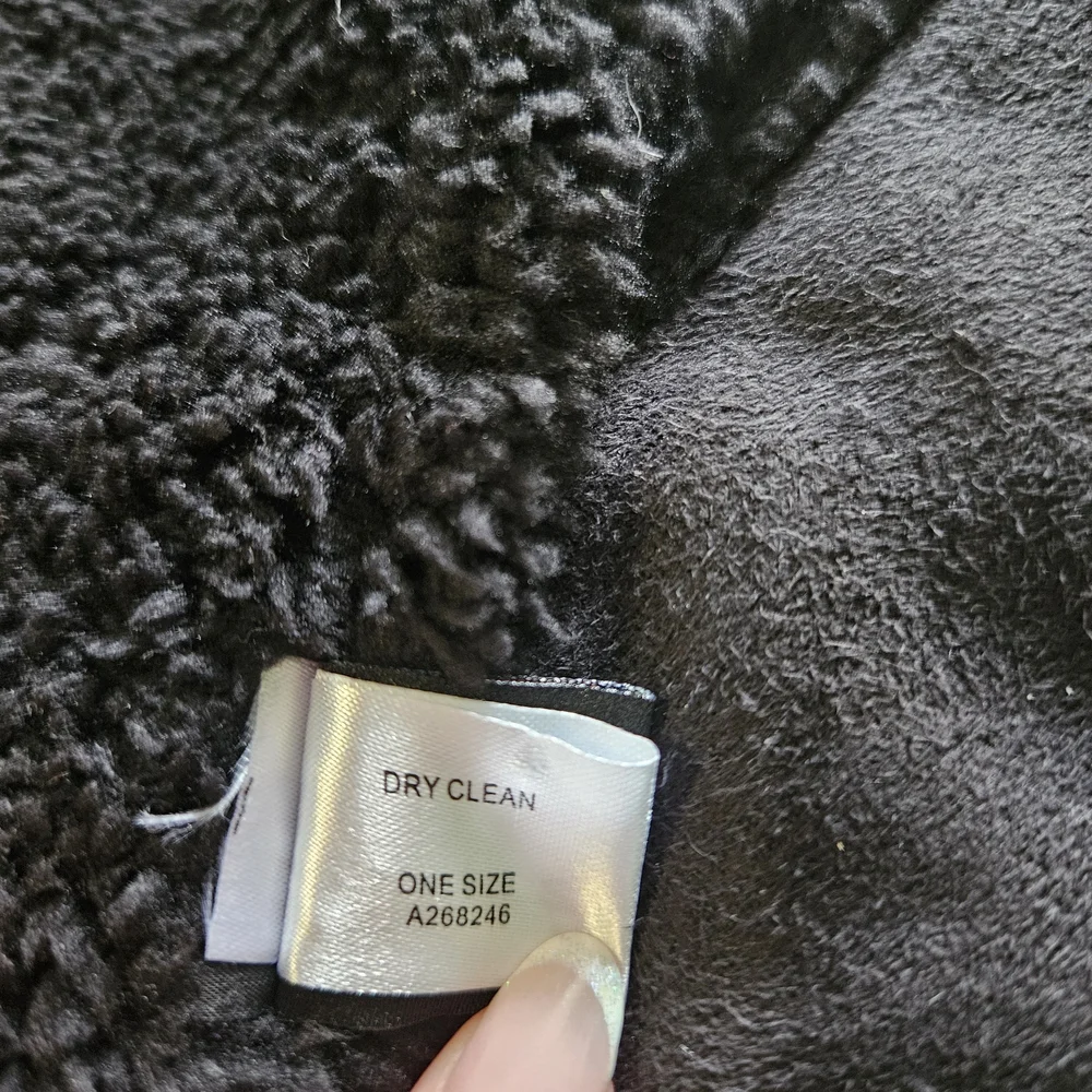 NFL Chicago Bears Black Fleece Scarf‎ With Pockets